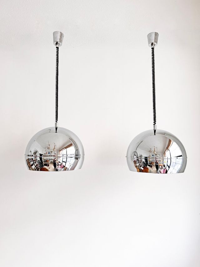 PAREJA DE LÁMPARAS VINTAGE CROMADAS, AÑOS 70