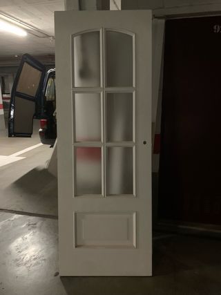 Puerta madera blanca lacada 62-72x203