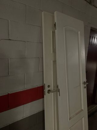 Puerta madera blanca lacada 62-72x203