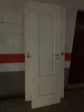 Puerta madera blanca lacada 62-72x203