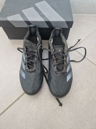 Scarpe da calcio tacchetti Adidas Predator tg.40