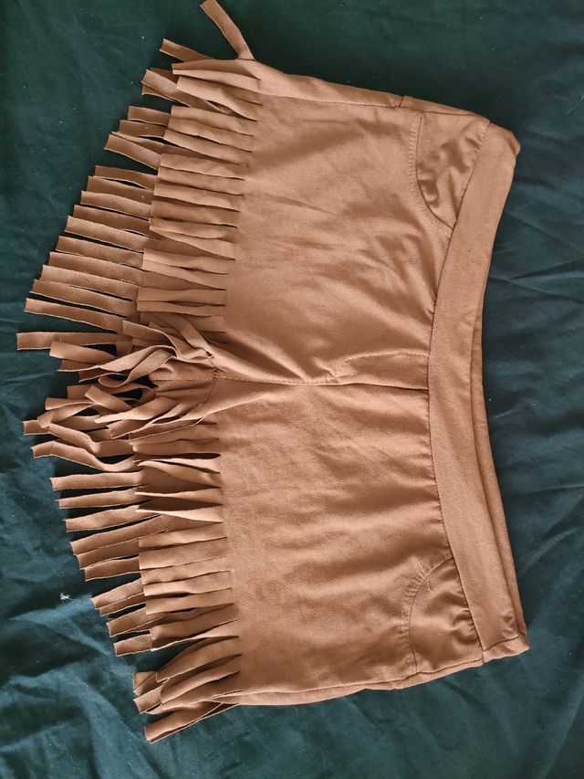 Shorts flecos marrones