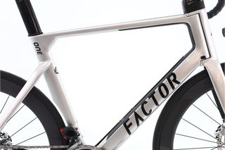 Bicicleta Factor One AXS 12V talla 58 Reacondicionada