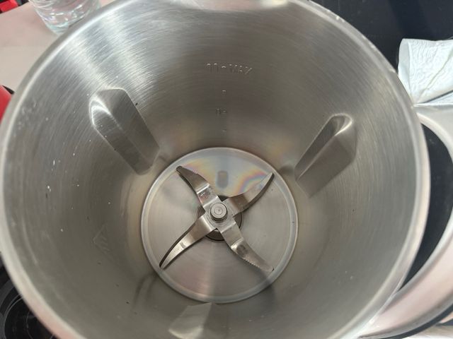 Robot Mambo Cecotec con accesorios