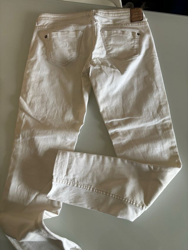 Pantalón blanco