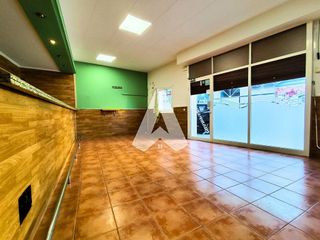 Local comercial en venta en El Castell-Poble Vell en Castelldefels