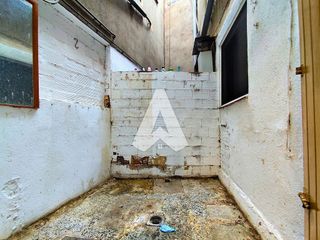 Local comercial en venta en El Castell-Poble Vell en Castelldefels