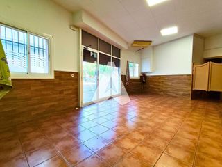 Local comercial en venta en El Castell-Poble Vell en Castelldefels