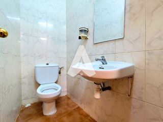 Local comercial en venta en El Castell-Poble Vell en Castelldefels