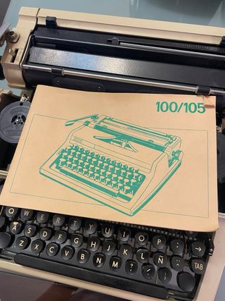 Máquina escribir Erika Robotron vintage. 100/105