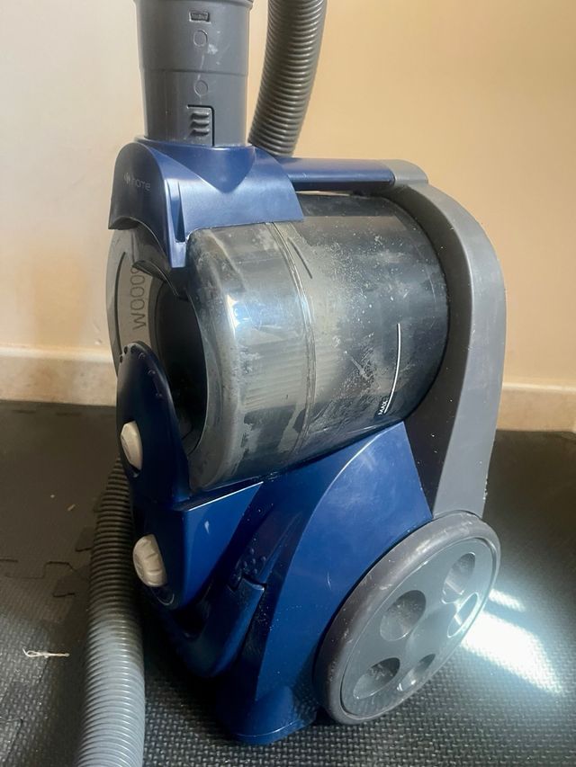 Aspiradora ciclónica Carrefour Home 2000W