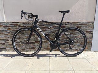 Bicicleta Cube Attain SL 58