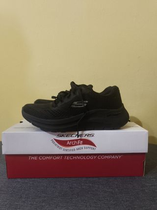 Zapatillas Skechers ArchFit negras