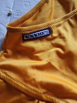 Costume intero giallo