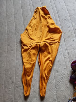 Costume intero giallo