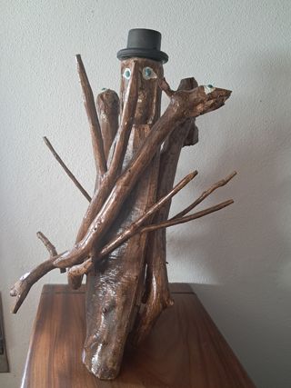 Escultura Madeira Artesanal 47x38cm