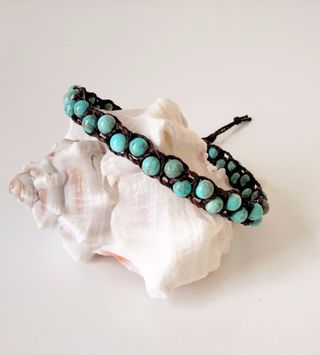 Bracciale unisex con Howlite e bottone