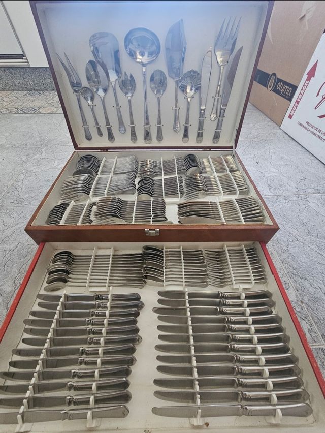 Juego cuberteria 180 piezas