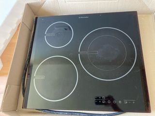 Placa Inducción Electrolux - 3 zonas