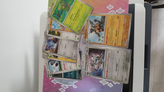 Poké Ball e Carte Pokémon
