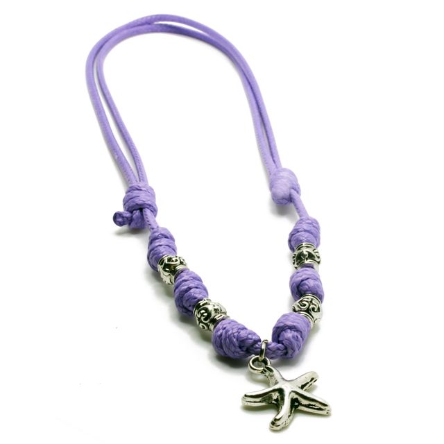 Collar morado de nudos con estrella de mar