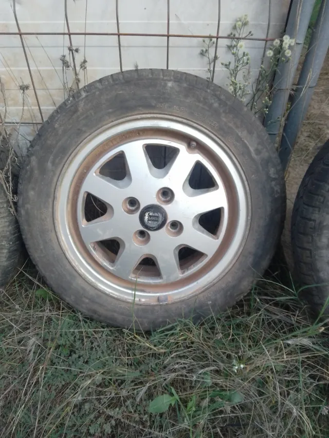 Llantas Lancia prisma