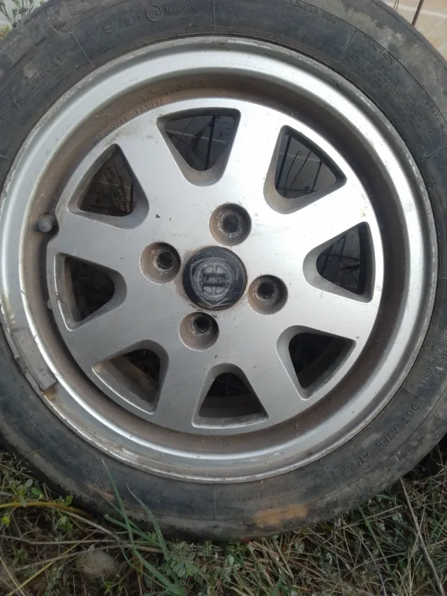 Llantas Lancia prisma