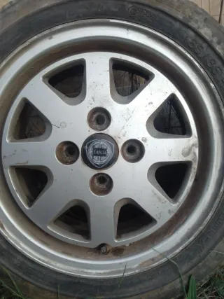 Llantas Lancia prisma