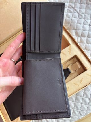 Juego de Piel: Tarjetero, Cartera y Llavero