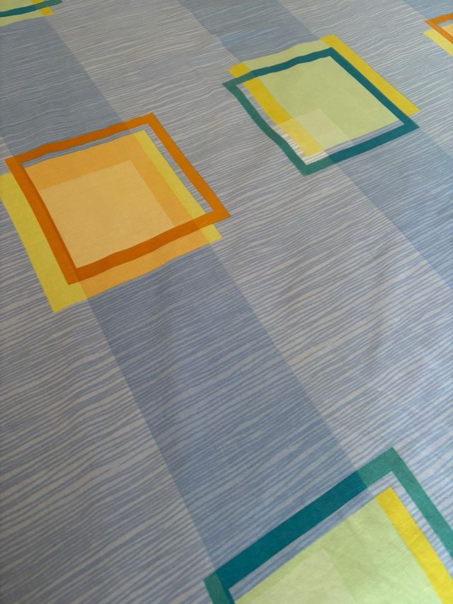 2 copripiumini identici per letti da 90 cm+lenzuola con angoli