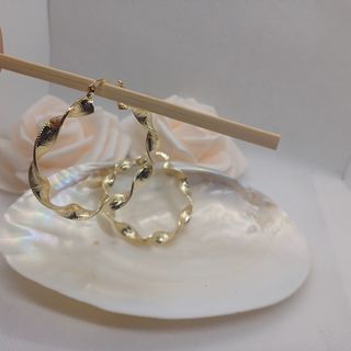 Aros dorados rizados Griegos- Chapado Oro 18 k