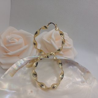 Aros dorados rizados Griegos- Chapado Oro 18 k