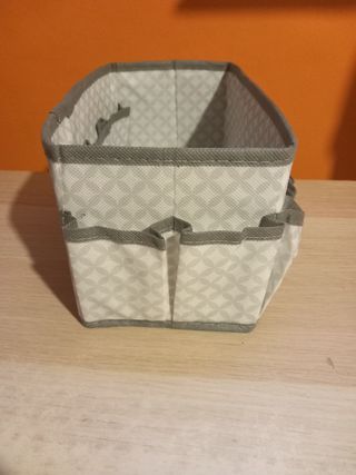 Organizzatore in tessuto grigio con tasche