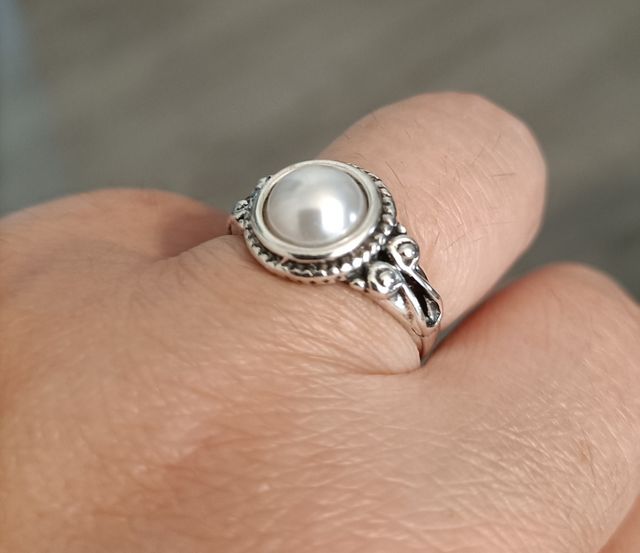Anillo perla metal