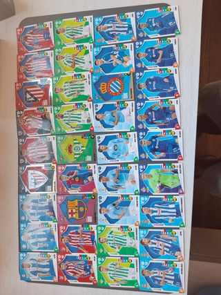 Cromos Adrenalyn XL 24-25