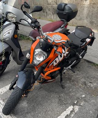 KTM Duke 125 - Moto