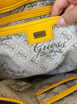 Bolso Guess amarillo-blanco