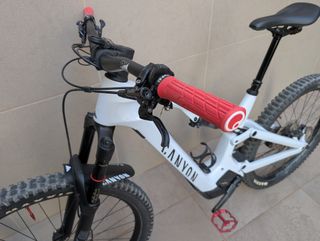 Canyon Spectral:ON CF