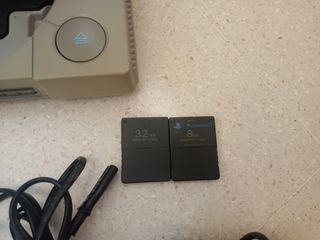 PlayStation 1 + 3Mandos ps2 + Cables