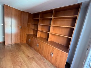 Armario librería de madera