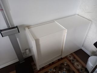 Conjunto de despacho: Mesa, estanteria y mueble 