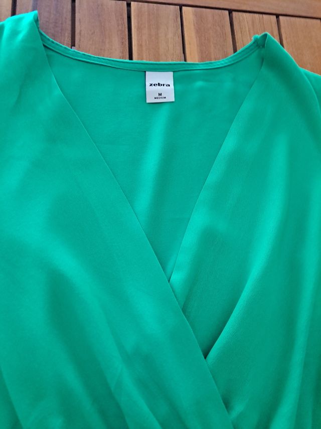 Vestido verde M -+zapatos 38 a juego.