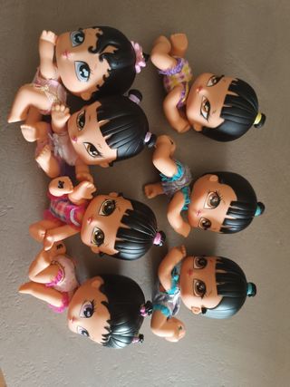 6 Baby Bratz - Capelli Neri 7€ l una
