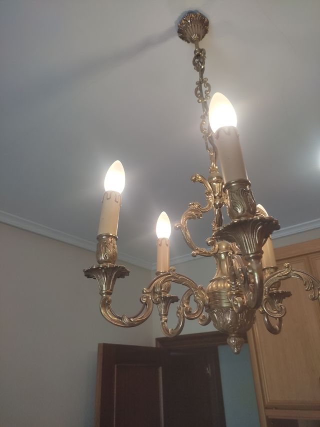 Lampara clasica dorada 5 brazos