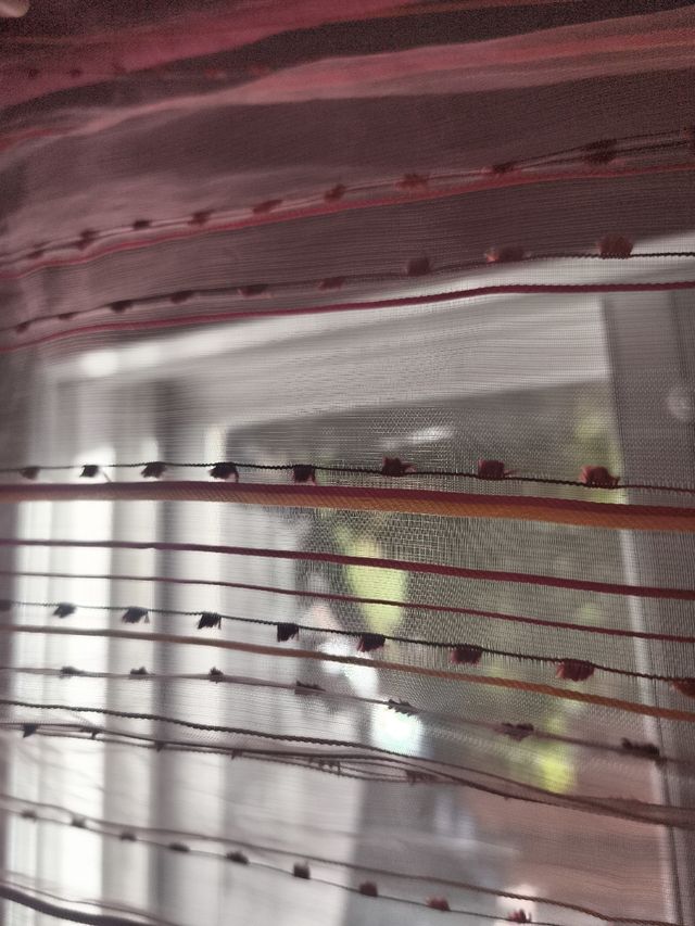 Visillo estampado, granate 133 cm