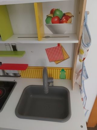 Cocinita de madera 