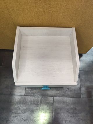 Mesita 2 cajones ruedas 42.5 nueva! Te la llevo