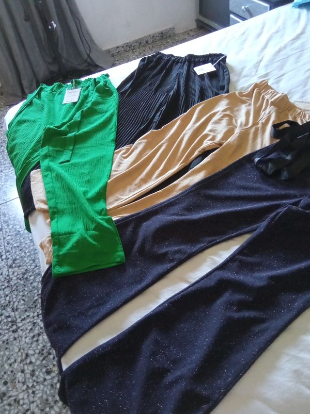 4 pantalones varios colores