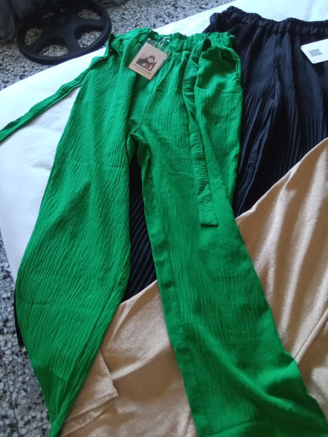 4 pantalones varios colores
