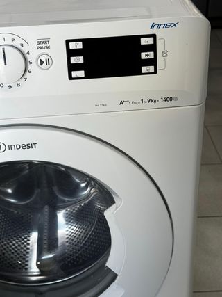 LAVADORA INDESIT DE 9 KILOS 